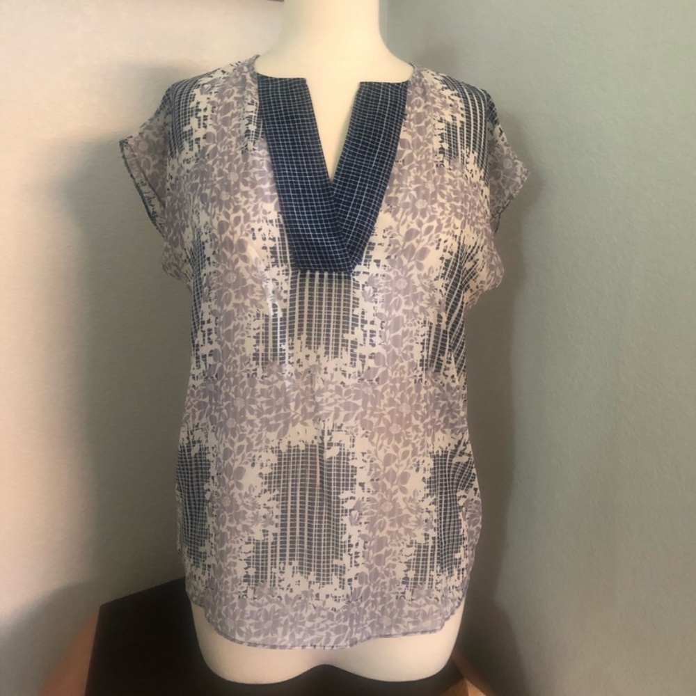 Cabi Sheer Cap Sleeve V-Neck Blouse Women’s Size Small